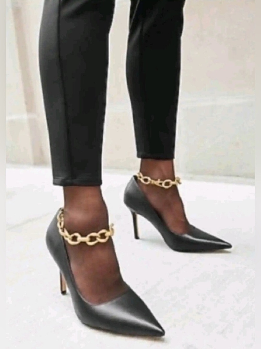 Express Pointed Leather Stiletto Pumps with Gold Chain Anklet Black Size 7